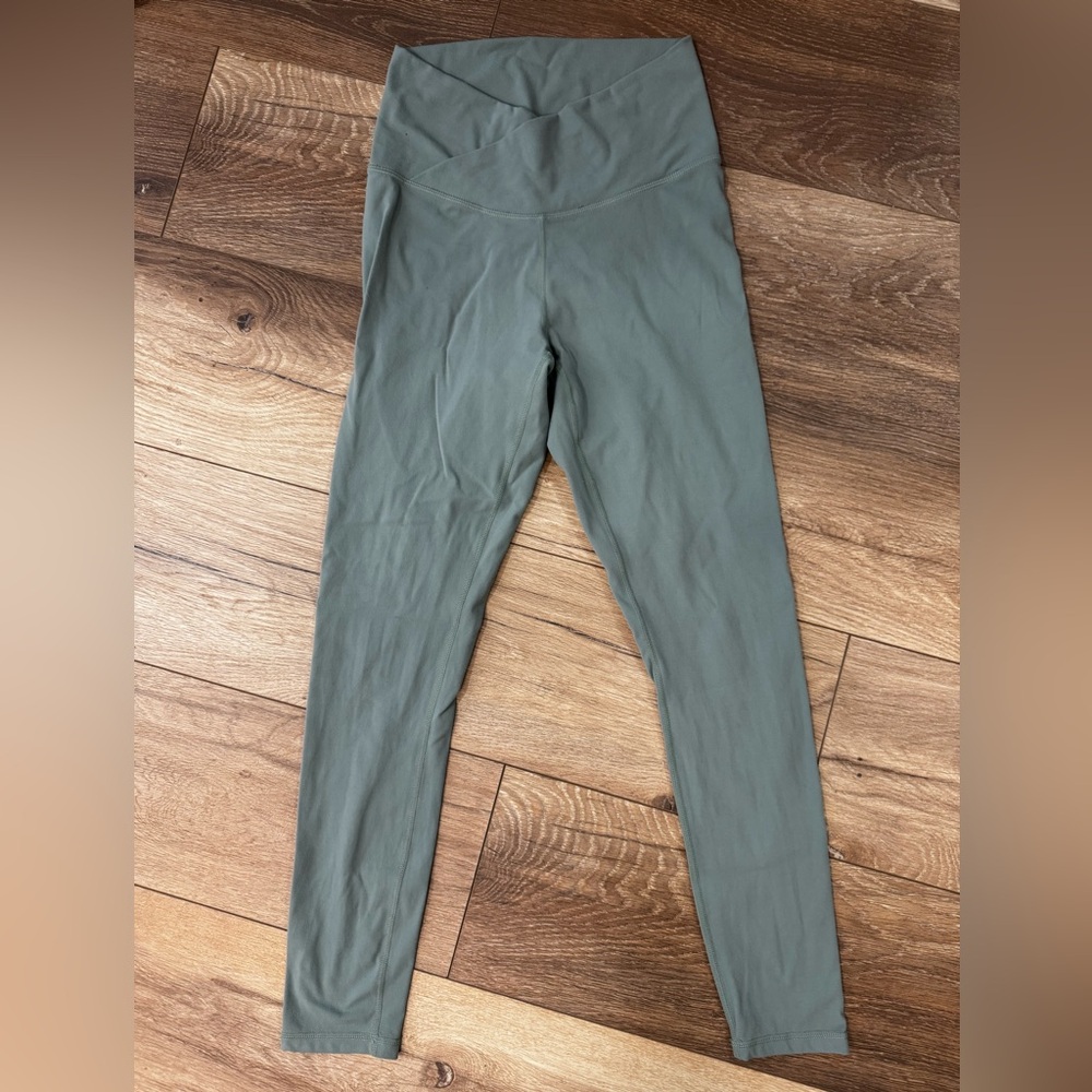 Paragon Crossover Leggings
